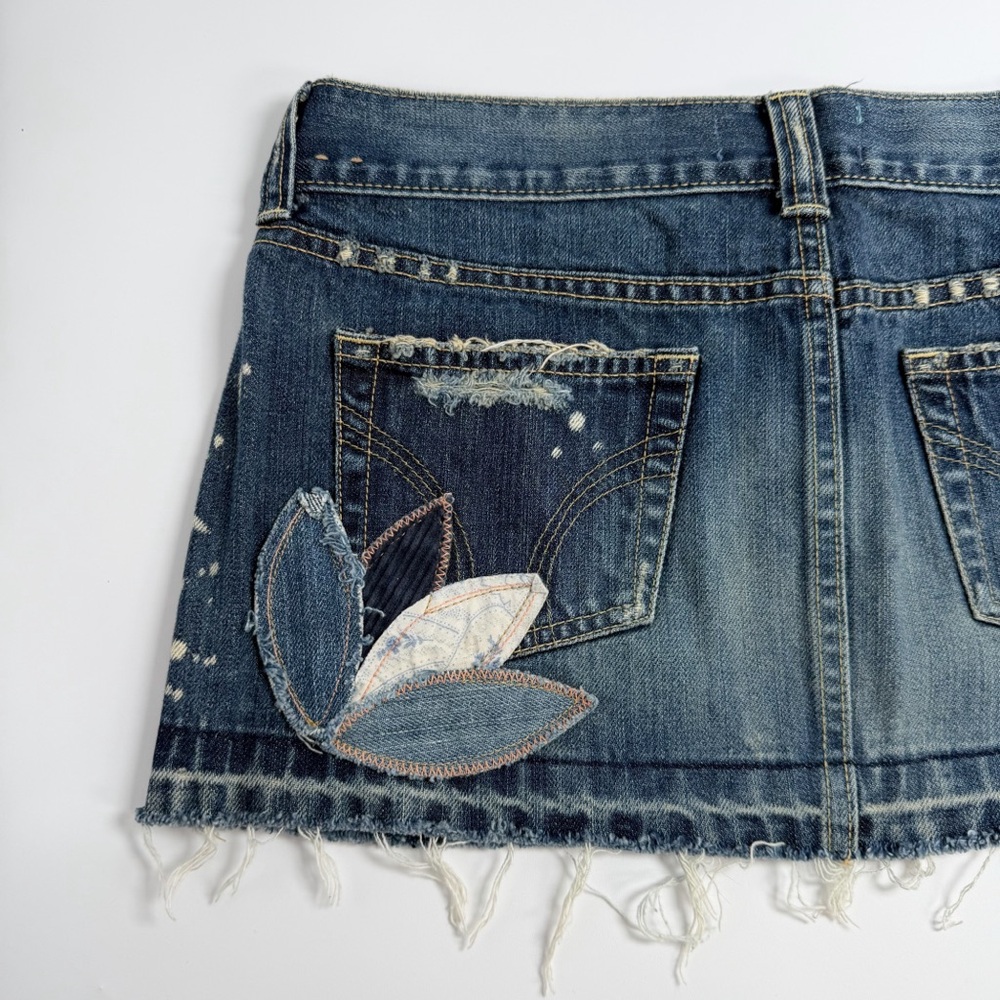 Vintage Hollister Patch Released Raw Hem Distressed Bleached Denim Mini Skirt 1 - Picture 6 of 10